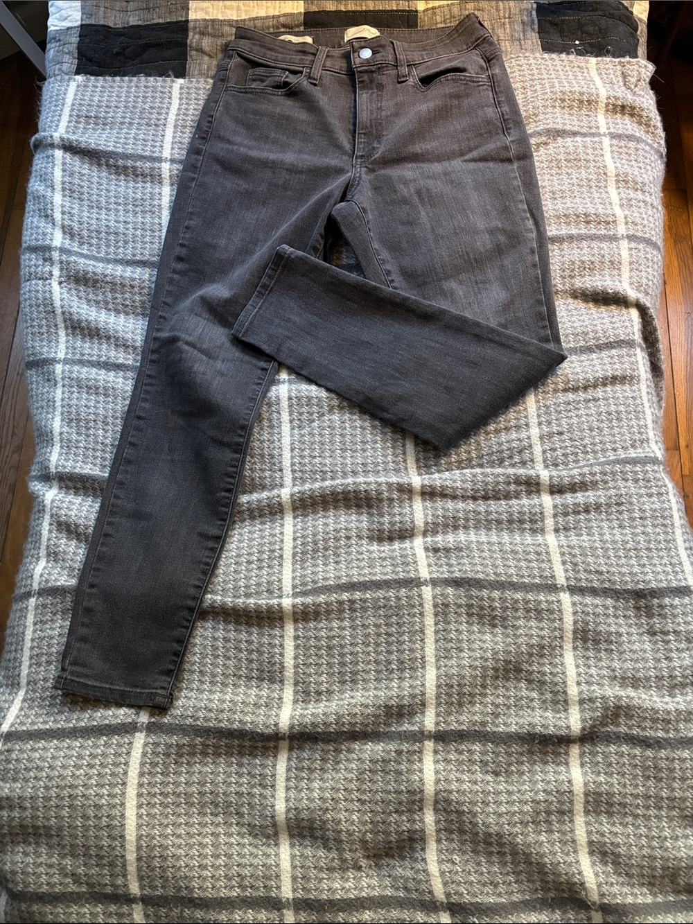 Universal Thread Charcoal Skinny Jeans - Dark Gray Wash